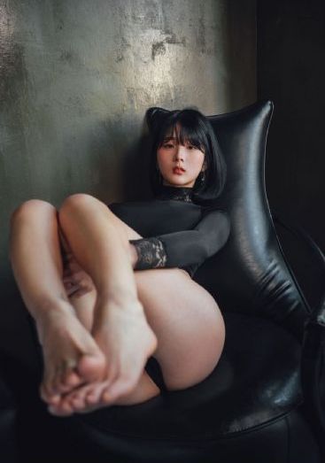 欧美V日韩Ⅴ国产V污_十万网红美女美酱
