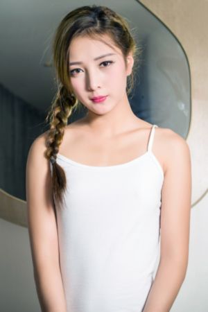 丝袜女店长的闷湿丝袜_加长未删减版在线观看