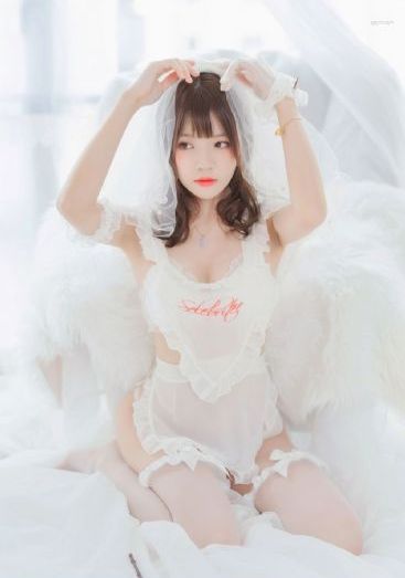 爆乳女仆JULIA在线播放_免费完整版高清