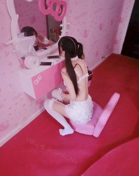 母亲的背景唯美视频_高清超清免费观看