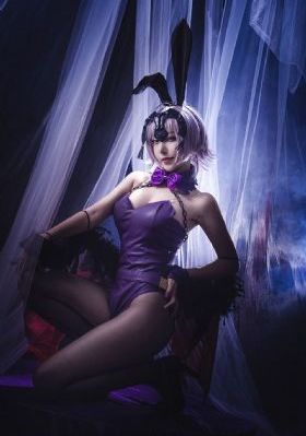 丝袜秘书在线_720高清视频播放