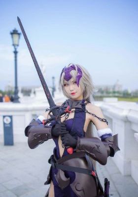 挺进丰满少妇的大屁股白精品_4K电影在线观看