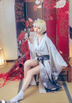 他突然吸住了我的奶头小说_国语版中文版